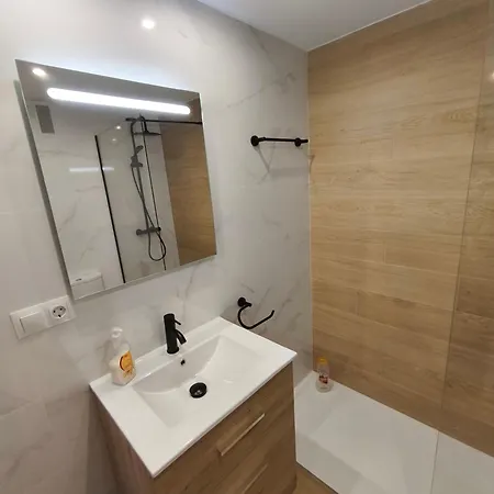 Santander, Calle Isaac Peral 6 公寓 桑坦德